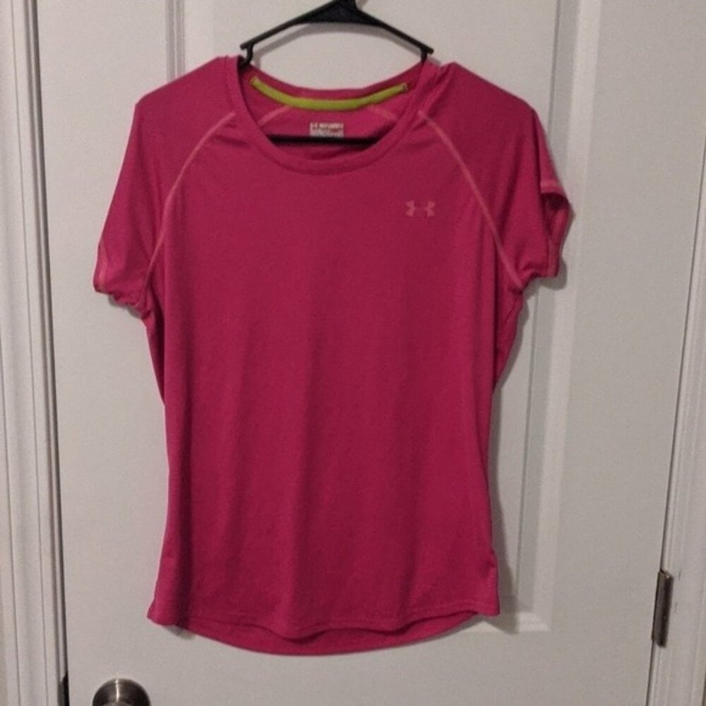 UNDER ARMOUR HeatGear pink Tshirt large